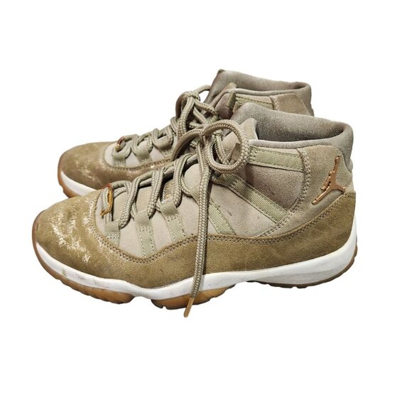 NIKE AIR JORDAN 11 RETRO NEUTRAL OLIVE-STOUT 2018 AR0715-200 WMNS SZ 8.5 - Picture 5 of 16